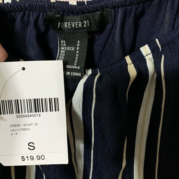 Forever 21 small dress - Picture 3 of 5